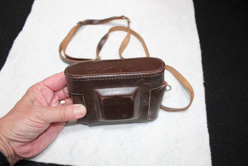 Kodak Retina 1a with leather case - excellent condition.
