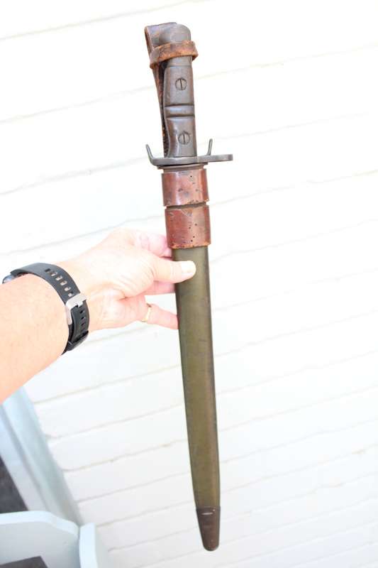 A rare US bayonet!.....details below.....