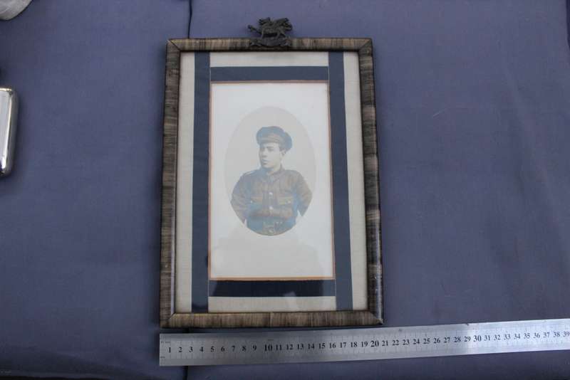 The Buffs Photo Frame with Soldier - Stunning!