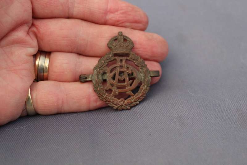 A rare Royal Army Dental Corps badge! Great find!
