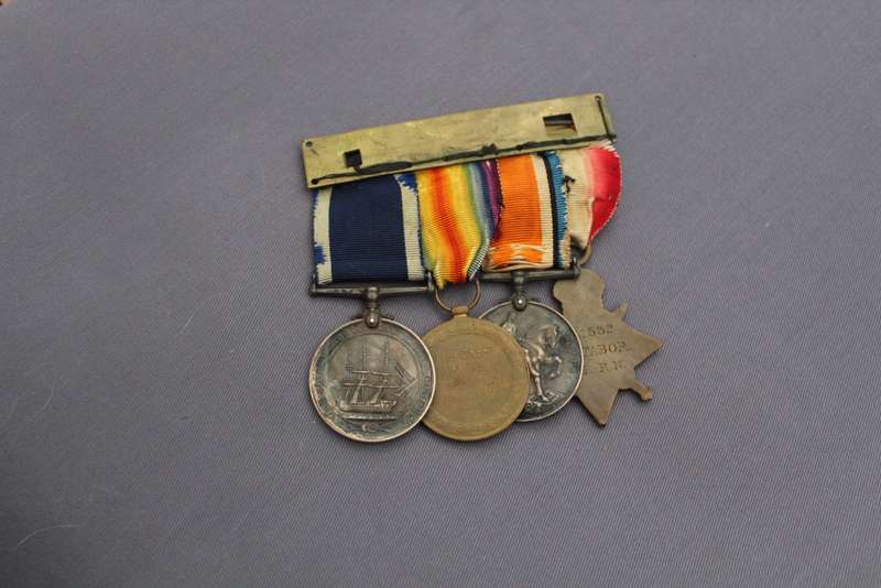 WW1 Naval group - rare, but with issues!