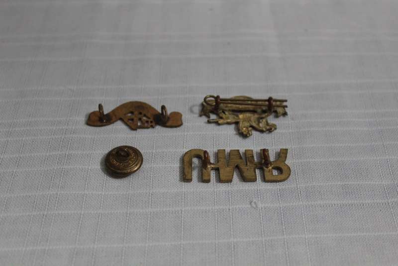 Boer War / WWl  Umvoti Mounted Rifles badges - great find! Rare!