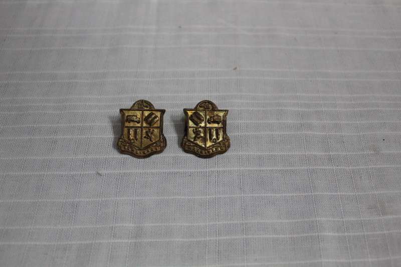 WW2 Womens Auxilliary - pair of collar badges