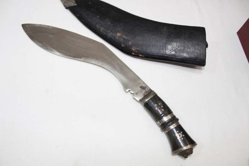 Kukri knife/dagger with scabbard