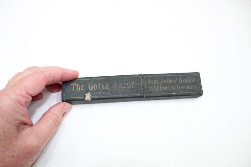 Gotta straight razor - reason for low price below......