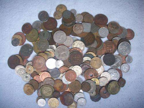 Mixed Coins x 200....take all for R 75!!
