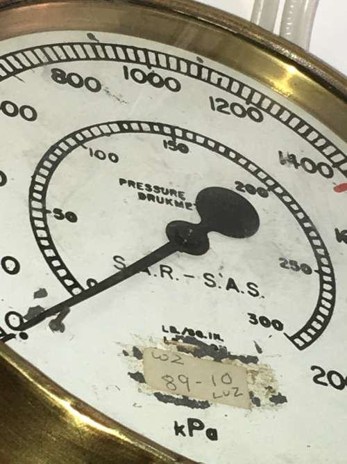SAR BRASS PRESSURE GAUGE