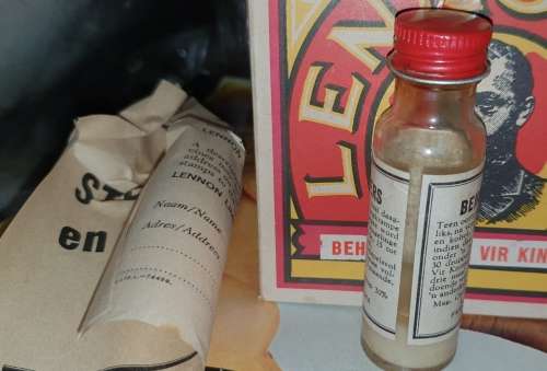 LENNON SE BEHOEDMIDDEL VIR KINDERS New - Old Stock - In Original Box
