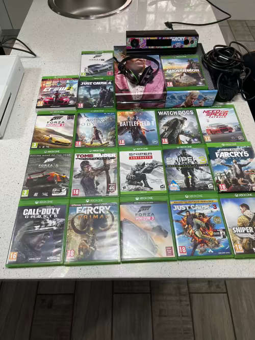 Xbox One Day One Edition With 19 Games (Open to Offers)