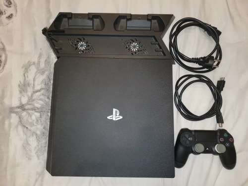 Playstation 4 Pro (Ps4 Pro)
