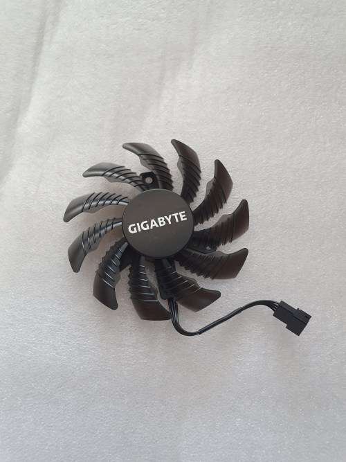 Gigabyte Trio Gpu Replacement fan 4pin connectors (75mm) (1 Fan)