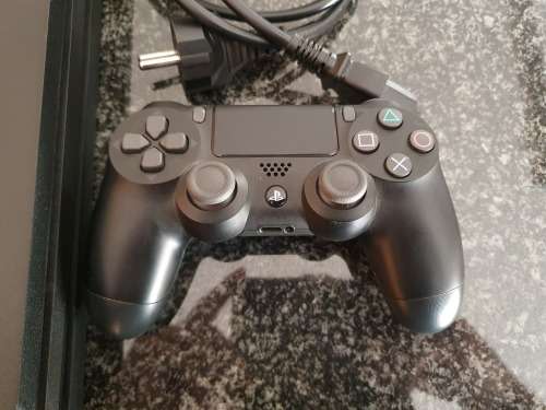 Playstation 4 Pro (Ps4 Pro)
