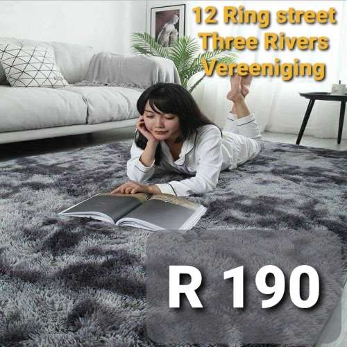 Fluffy Carpet R 190  200x150cm