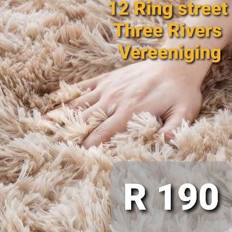 Fluffy Carpet R 190  200x150cm