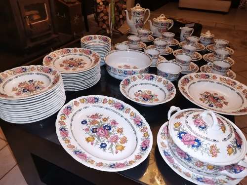 Pontesa full dinner set of 85 pieces