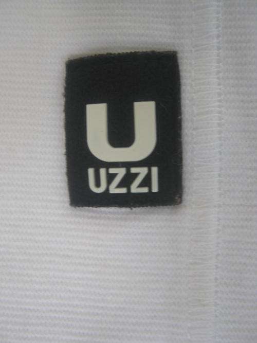 Man T-Shirt UZZI original size medium Used