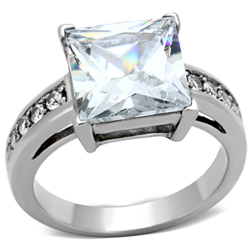 GLAMOROUS SPARKLING SIMULATED DIAMOND LADIES RING