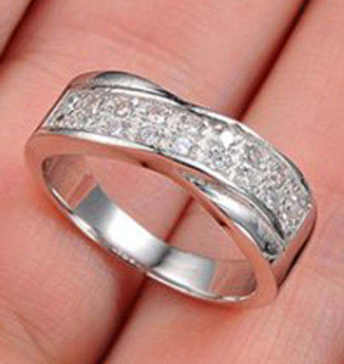 18K WHITE GOLD PLATED SIMULATED DIAMOND LADIES RING