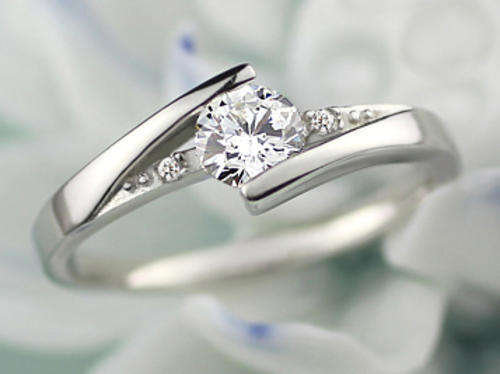 18K WHITE GOLD PLATED SIMULATED DIAMOND LADIES RING