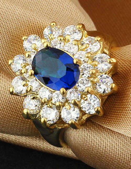 STUNNING 18K YELLOW GOLD PLATED SIMULATED SAPPHIRE LADIES RING
