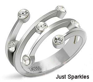 STUNNING STAINLESS STEEL SIMULATED DIAMOND LADIES RING
