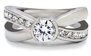 STUNNING STAINLESS STEEL SIMULATED DIAMOND LADIES RING