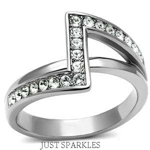 STUNNING STAINLESS STEEL SIMULATED DIAMOND LADIES RING