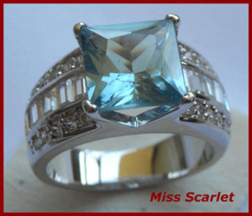 SIMULATED TOPAZ RING - SIZE 10