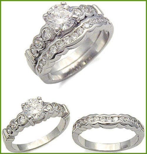 18K WHITE GOLD PLATED SIMULATED DIAMOND 2 PCE WEDDING RING SET