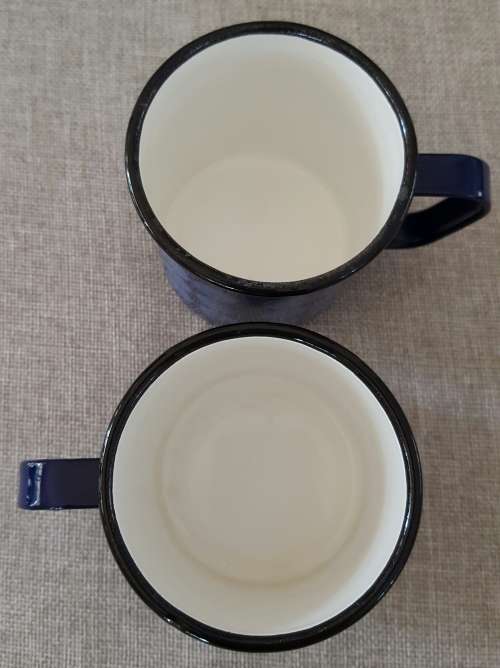 Mid-century Modern MCM Finel Arabia, Finland Enamel Mugs by Kaj Franck in Blue Domino