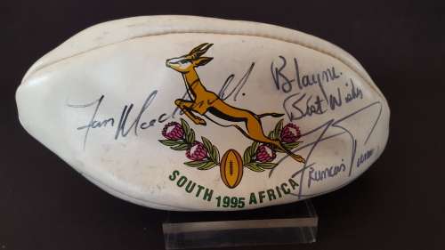 RUBY WORLD CUP 1995 - AUTOGRAPHED RUGBY BALL, INCLUDING FRANCOIS PIENAAR *RELISTING*