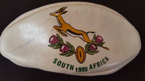 RUBY WORLD CUP 1995 - AUTOGRAPHED RUGBY BALL, INCLUDING FRANCOIS PIENAAR *RELISTING*