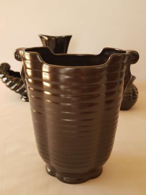 Mid-Century Modern South African Studio Ceramics - Mat Black Art Deco Horizontal Ribbed Vase