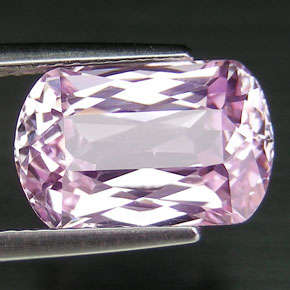 HEATED ONLY!  GORGEOUS BRAZILLIAN LIGHT LOTUS  PINK KUNZITE 8.200CTS
