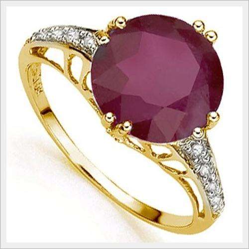 *I.S.* STUNNING 10K SOLID YELLOW GOLD RUBY AND DIAMOND RING! 4.000CTS VALUE : R18'219.00