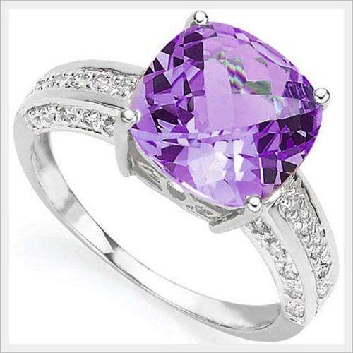 STUNNING 10k SOLID WHITE GOLD BRAZILIAN AMETHYST AND DIAMOND RING 4.900CTS