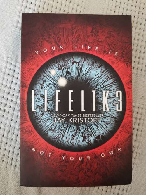 Lifelike, Jay Kristoff