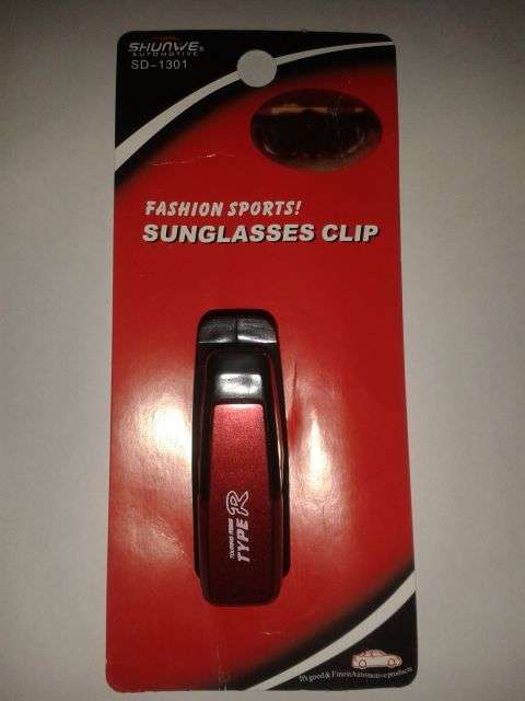 Sunglasses Clip (Red)