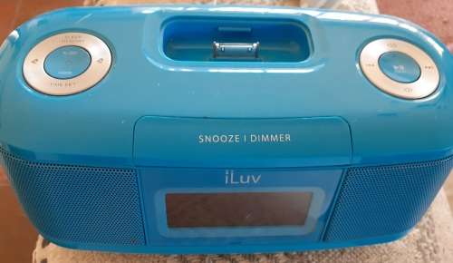 Still got an iPod? You'll need this charger/alarm!