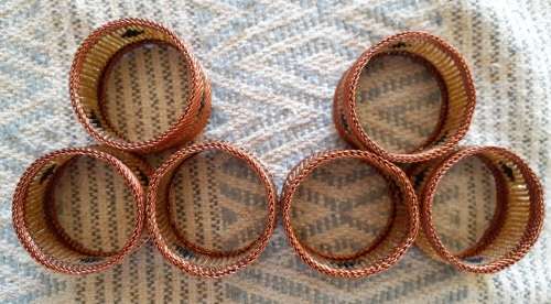 Elegant copper wire serviette rings, set of 6. As new.