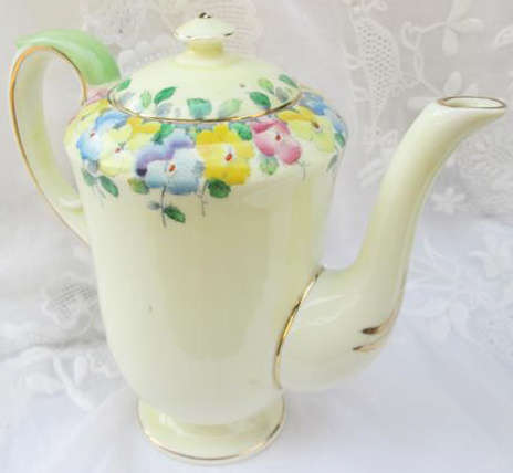 VINTAGE STAFFORDSHIRE ENGLAND FINE BONE CHINA HAND PAINTED COFFEE POT.