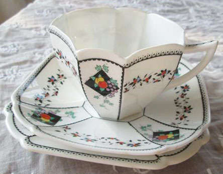 !!! ART DECO 1925-1945 SHELLEY TRIO,  HAND ENAMELED OVER TRANSFER