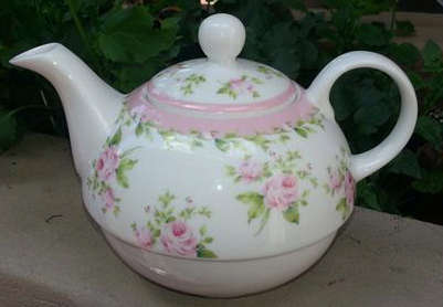 OH !! SO PRETTY.....TEA FOR ONE TEAPOT, CUP & SAUCER COMBINATION WITH MATCHING MILK AND SUGAR