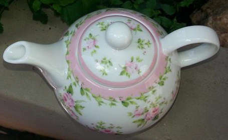 OH !! SO PRETTY.....TEA FOR ONE TEAPOT, CUP & SAUCER COMBINATION WITH MATCHING MILK AND SUGAR