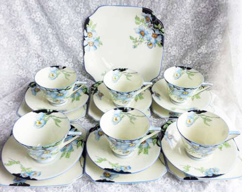 LESS R700.00       RARE  1920s, 21 X  PIECE. HAND PAINTED, ROYAL DOULTON, FINE BONE CHINA, TEA SET,
