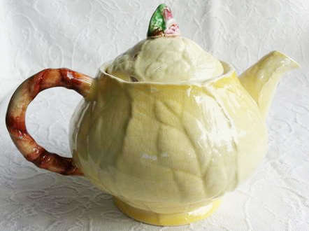 VINTAGE, CARLTON WARE TEA POT FOR TWO, LID DAMAGED, CUTE USED AS A VASE !!!
