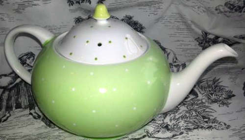 VINTAGE SUSIE COOPER QUAIL DESIGN, WITH RAISED SPOT BONE CHINA, TEA POT 1951