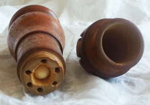 ANTIQUE HAND TURNED, WALNUT WOOD NEEDLE HOLDER, WITH SCREW ON LID