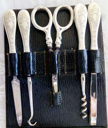 ANTIQUE, EDWARDIAN, LADIES GROOMING SET HALLMARKED SILVER, DELICATE FLORAL ETCHED HANDLES