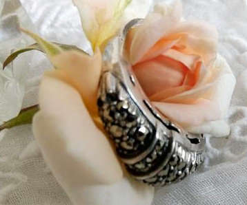 ART DECO, SILVER MARCASITE RING